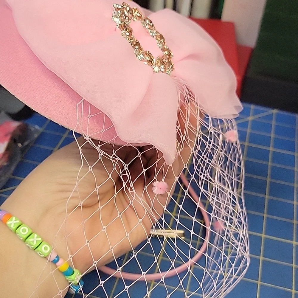 Bohend FASCINATOR Elegant Pink Flower Rhinestine Veil New